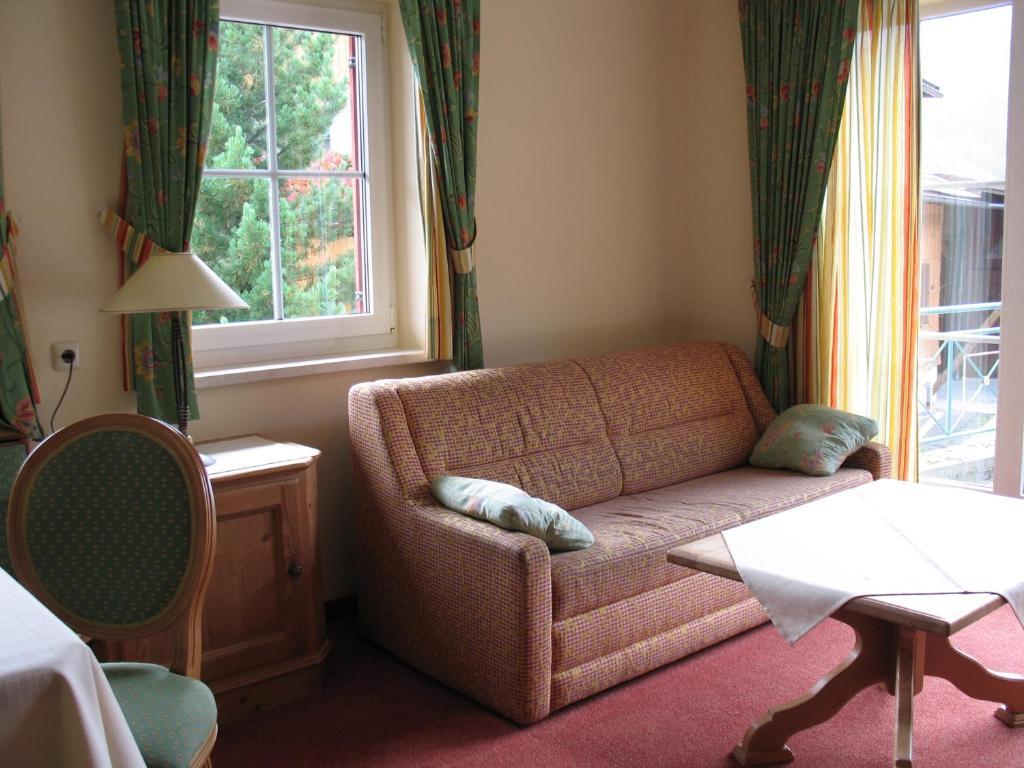 Hotel Triendlhof Zöblen Pokój zdjęcie